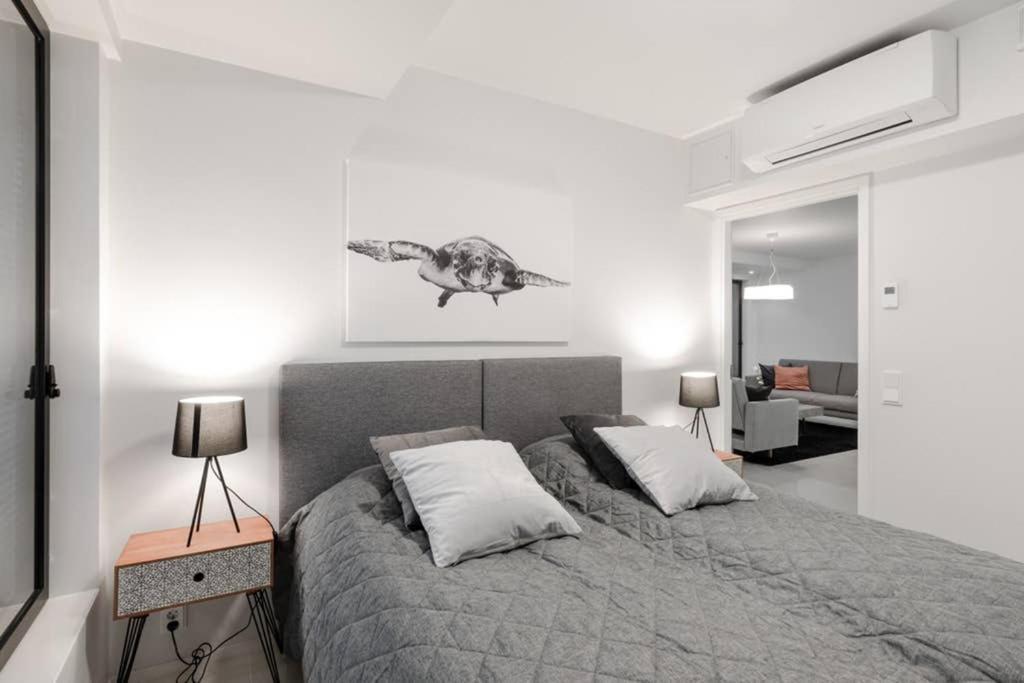 Sleek And Spacious 3 Bedroom Apartment In City Centre Helsingfors Exteriör bild